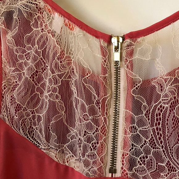 Margo & Sebastian Lace & Zipper Sheer Top - Picture 3 of 6